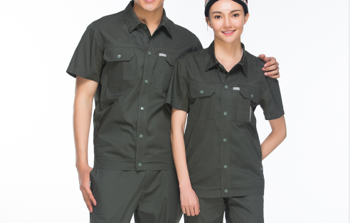 公司夏季服裝定制，短袖工作服定制不僅需要舒適還需要透氣/耐磨