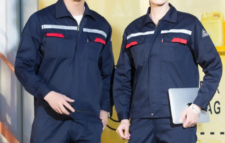 防靜電工作服定制的特點及穿戴注意事項，防靜電工作服廠家該如何選擇？